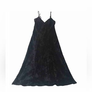 Victoria Secret Gold Label Vtg 80’s Black Satin Rose Burnout SlipDress Nightgown